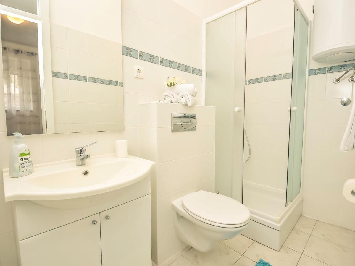 Apartment Snjezana-2 By Interhome คาร์โลบัก ภายนอก รูปภาพ